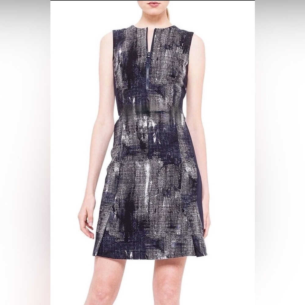 Akris Punto Back White Pixel Sheath Dress Sleeveless Wool Blend Half Zip US 8
